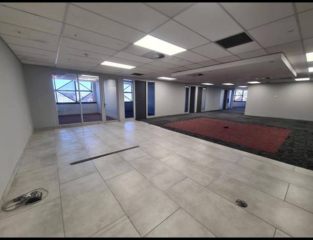 BUSINESS PROPERTY TO RENT IN MENLYN
